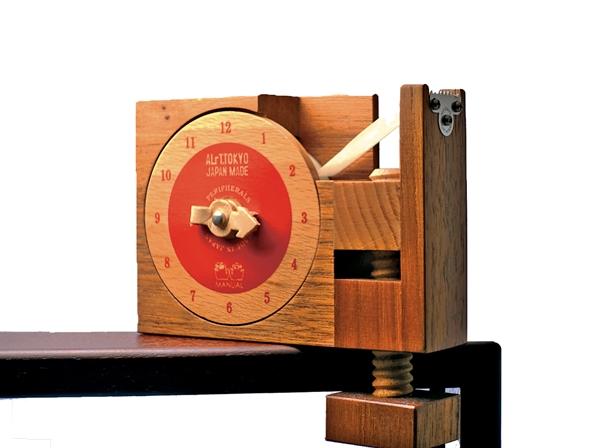 テープの長さが測れる木製テープカッター「テープ・ディスタンサー」のミニ版。机に固定出来る